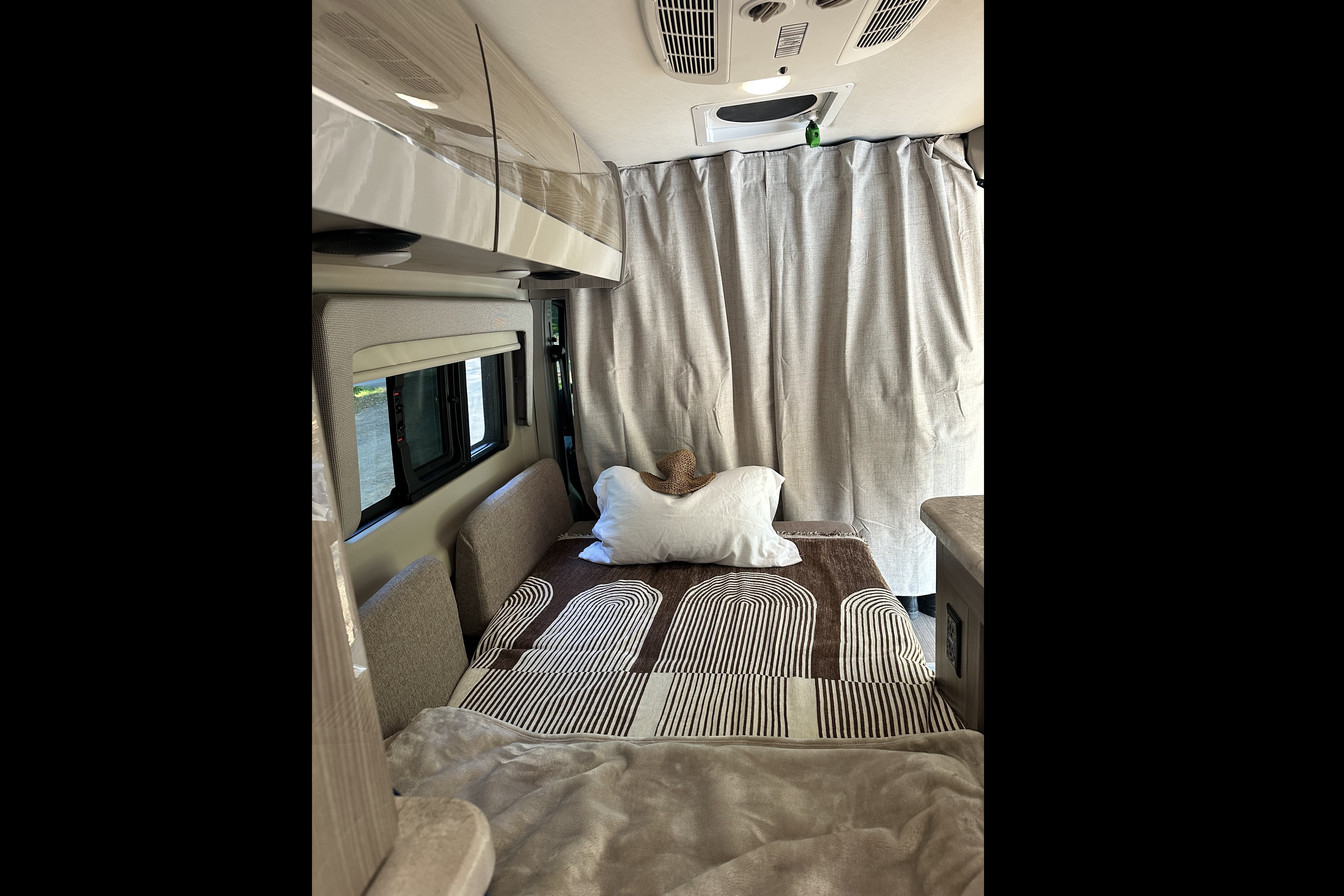 Festival friendly, Thor Motor Coach Scope 18M Class B