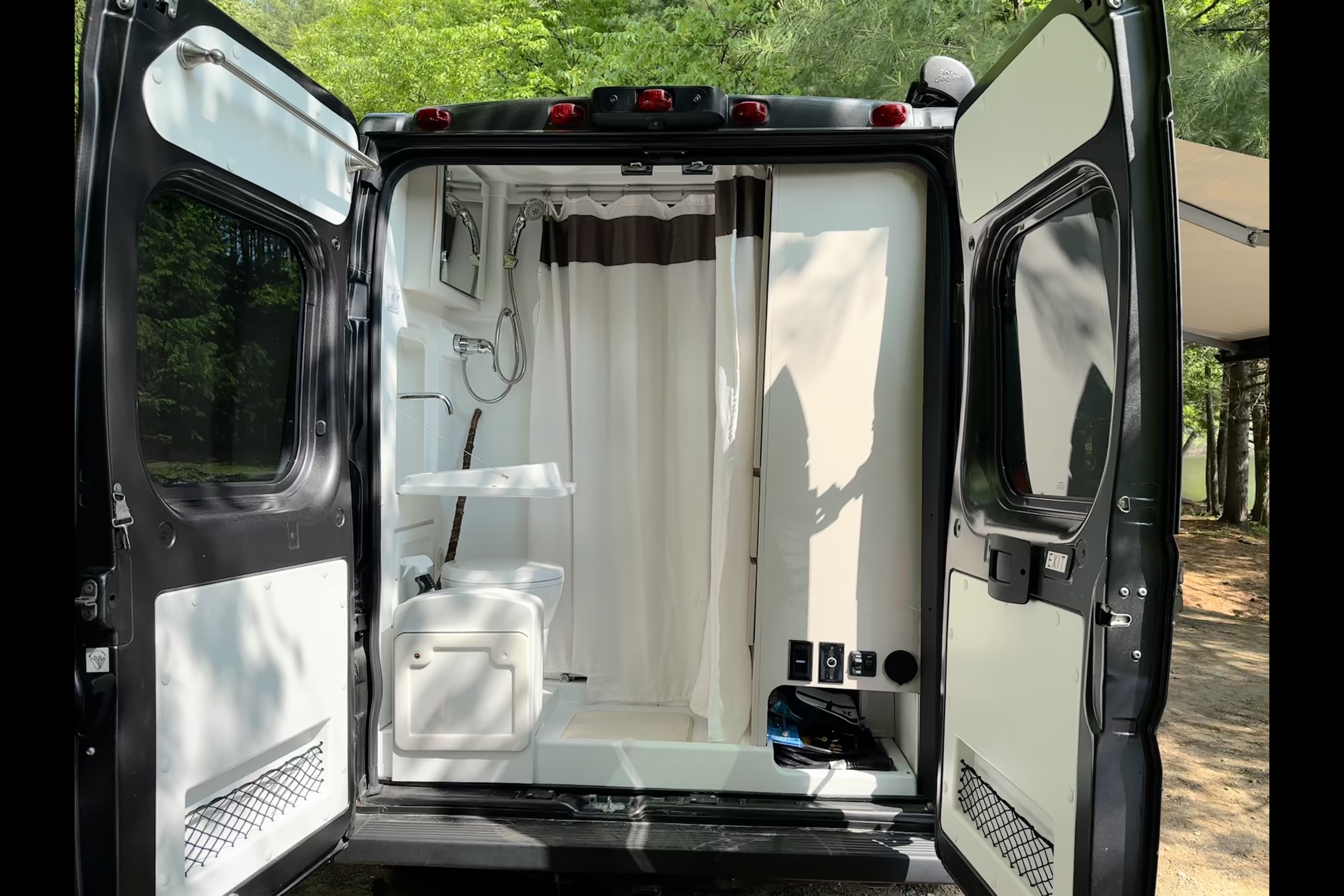 Festival friendly, Thor Motor Coach Scope 18M Class B