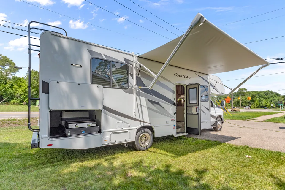 2024  Thor Motor Coach Chateau Class C