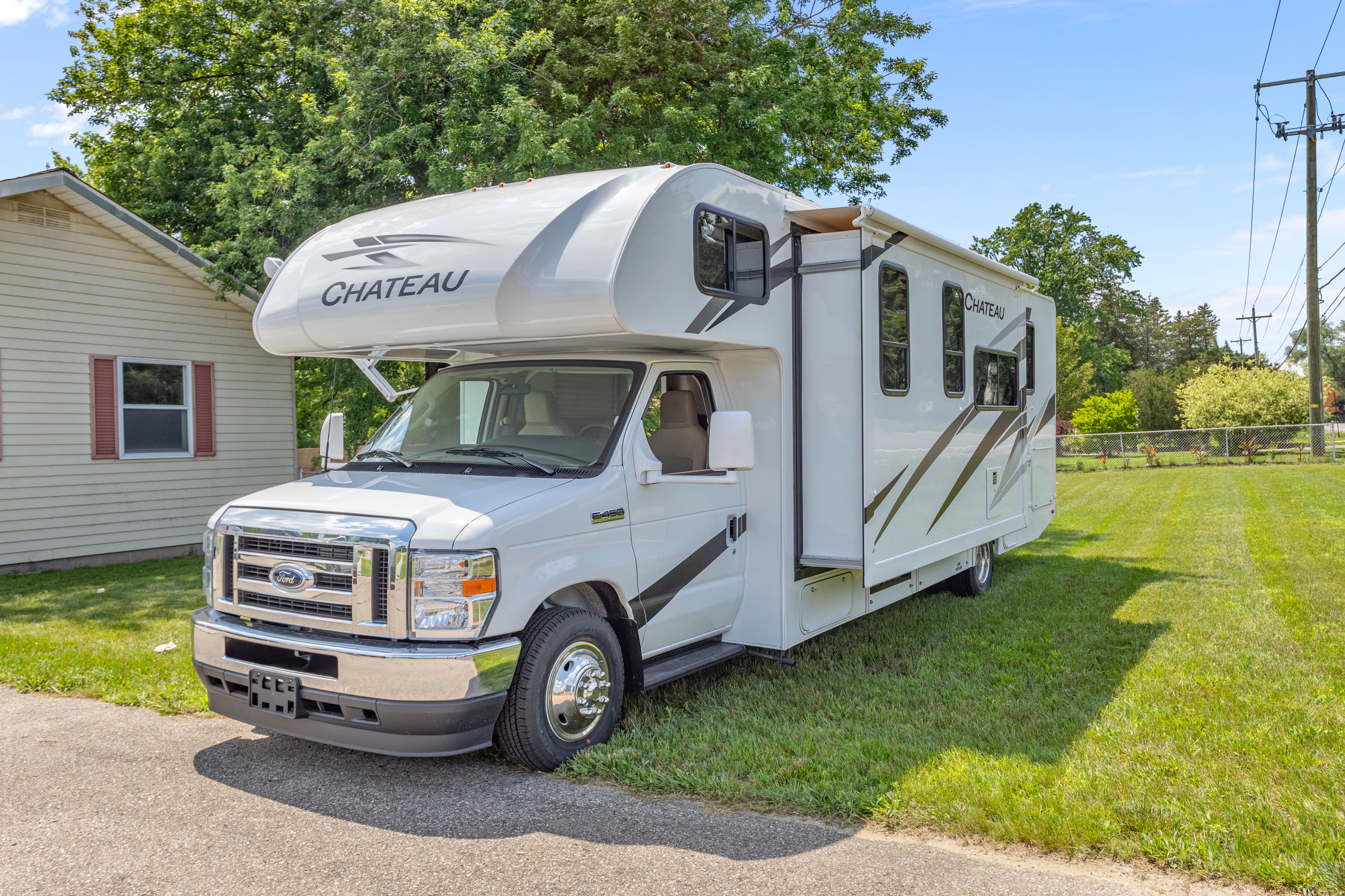 2024  Thor Motor Coach Chateau Class C