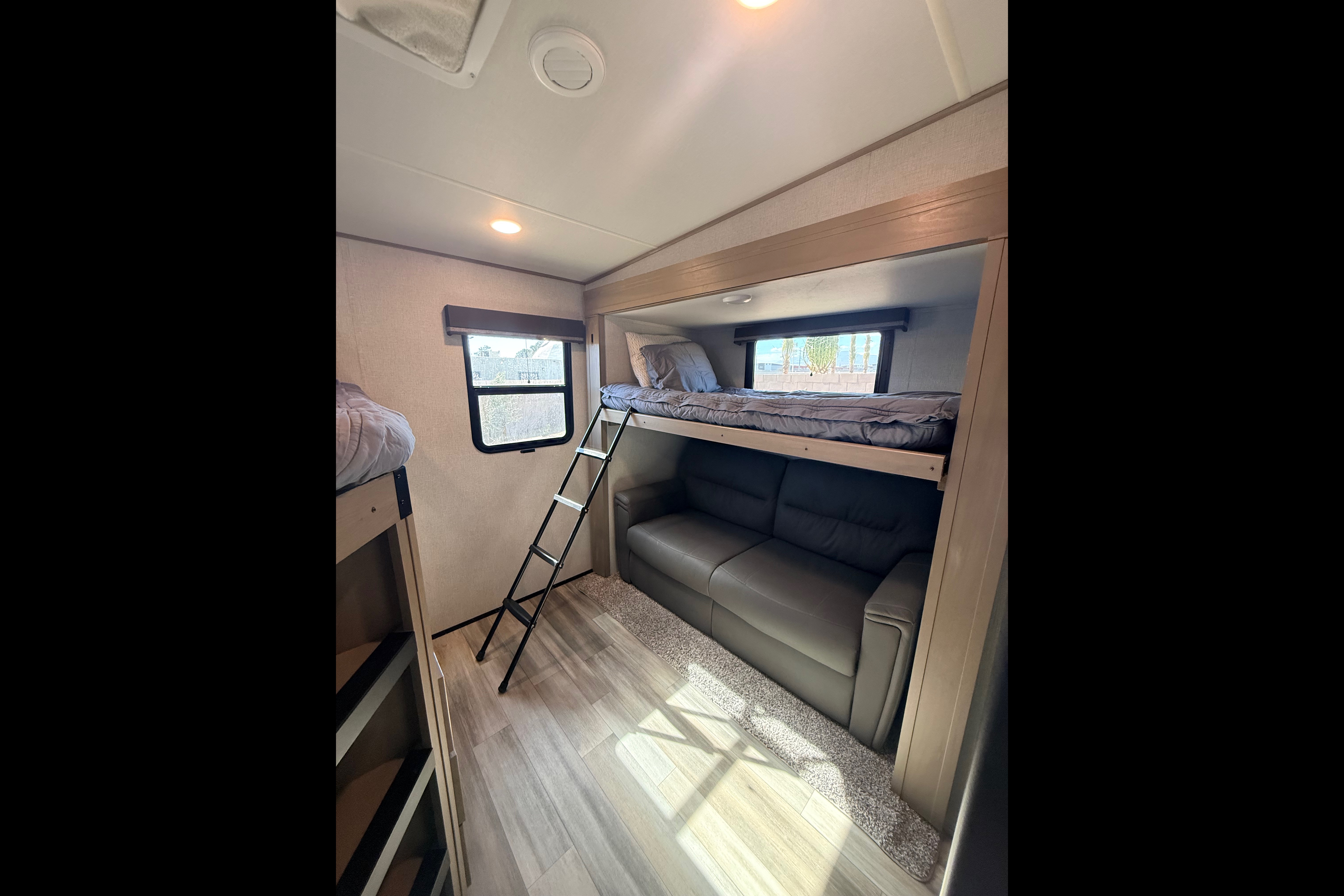 Jillian's Grand Design Reflection 311BHS Fifth Wheel