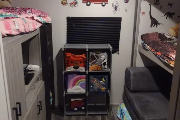 RV Bunkhouse: Bath and Half: Delivery Only ($85) Fully Equipped: No Prep Fee