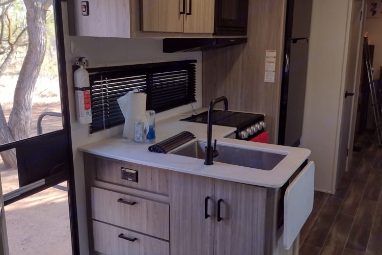 RV Bunkhouse: Bath and Half: Delivery Only ($85) Fully Equipped: No Prep Fee