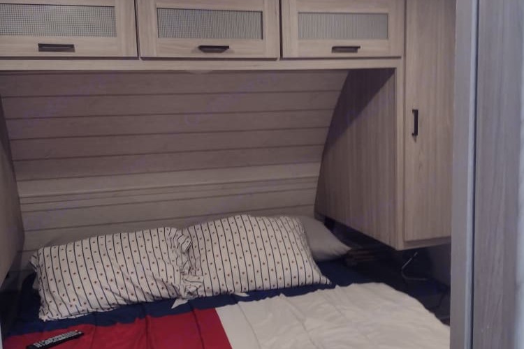 RV Bunkhouse: Bath and Half: Delivery Only ($85) Fully Equipped: No Prep Fee