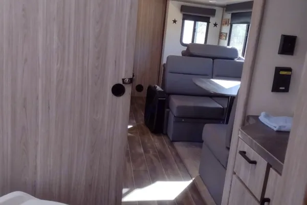 RV Bunkhouse: Bath and Half: Delivery Only ($85) Fully Equipped: No Prep Fee