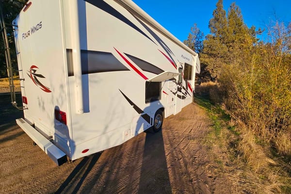 Adam's Thor Motor Coach Four Winds Class C