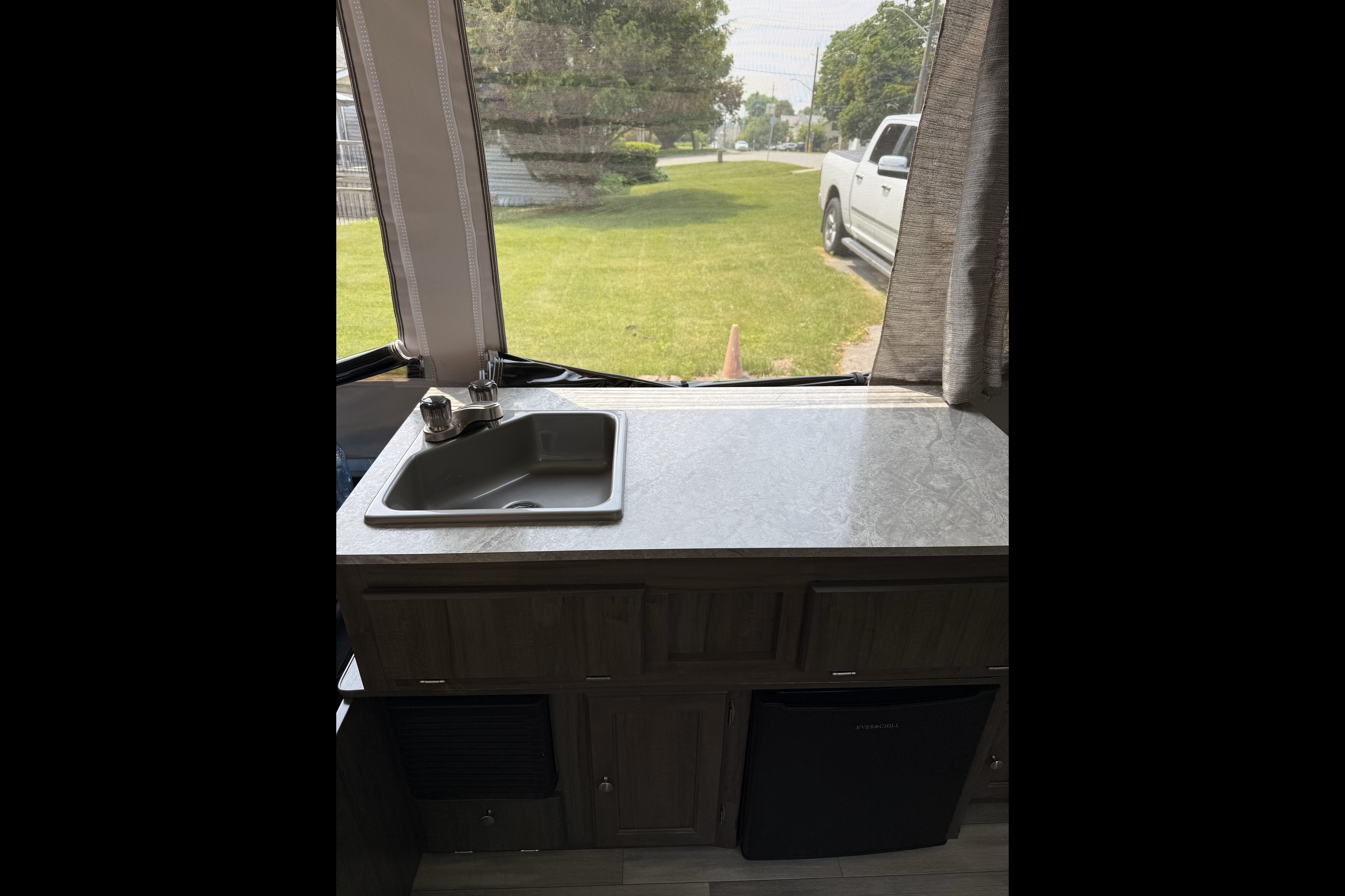 Wilkins Roaming RVs Flagstaff 228LTD Tent Trailer