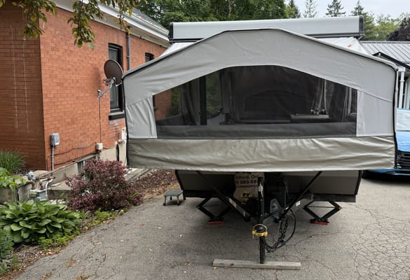Wilkins Roaming RVs Flagstaff 228LTD Tent Trailer