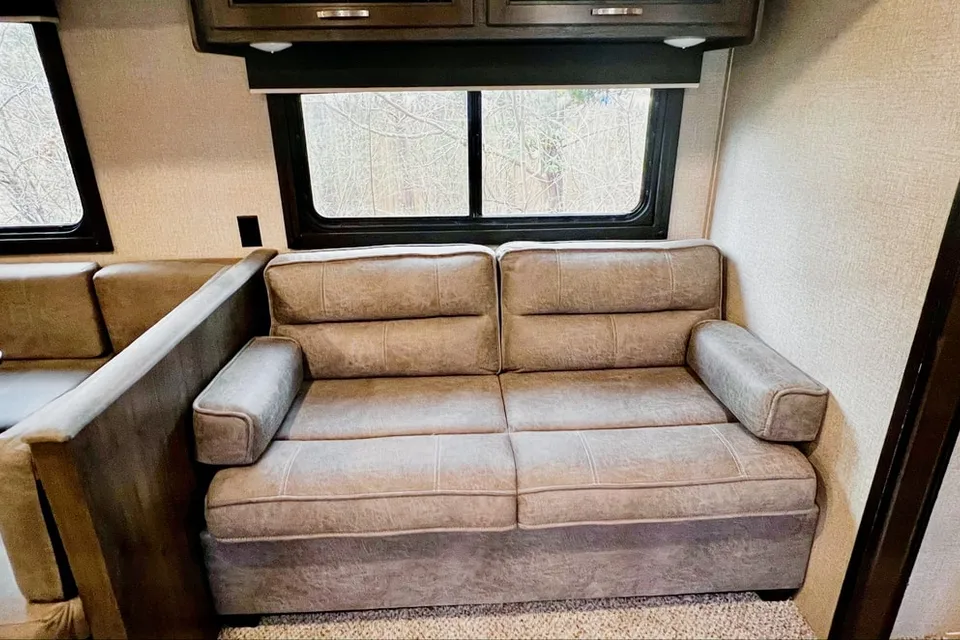 Premier Oasis' Fully Stocked Bunkhouse RV - Book Your Adventure!