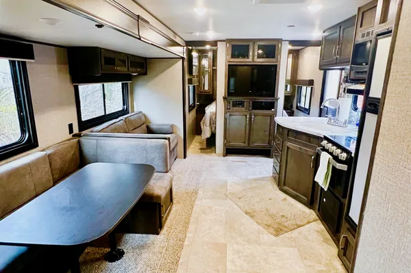 Premier Oasis' Fully Stocked Bunkhouse RV - Book Your Adventure!