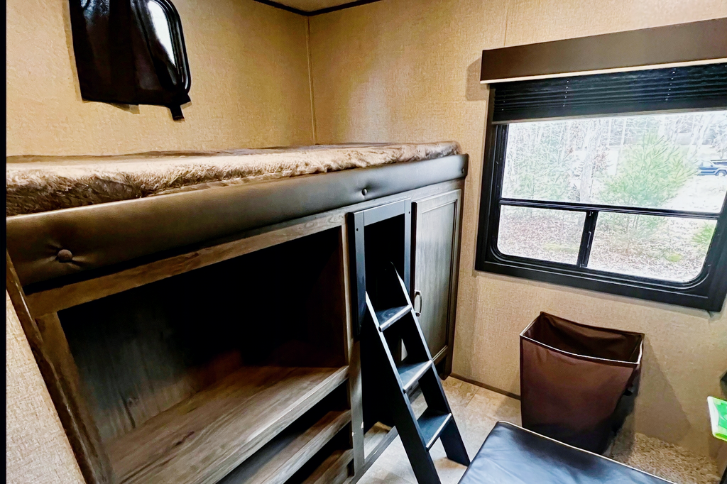 Premier Oasis' Fully Stocked Bunkhouse RV - Book Your Adventure!