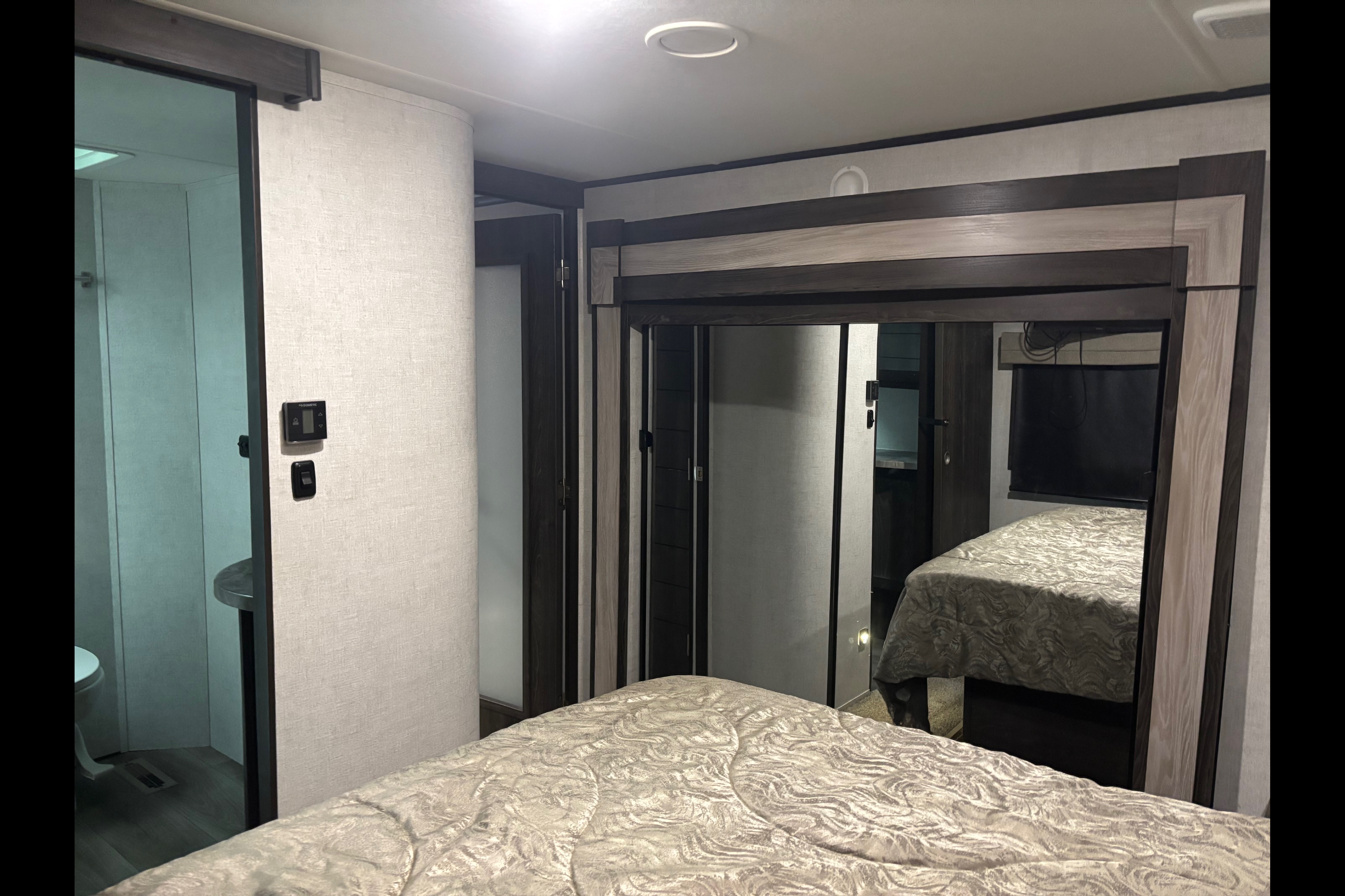 Stacey's Luxury  Highland Ridge RV Mesa Ridge  Fifth Wheel