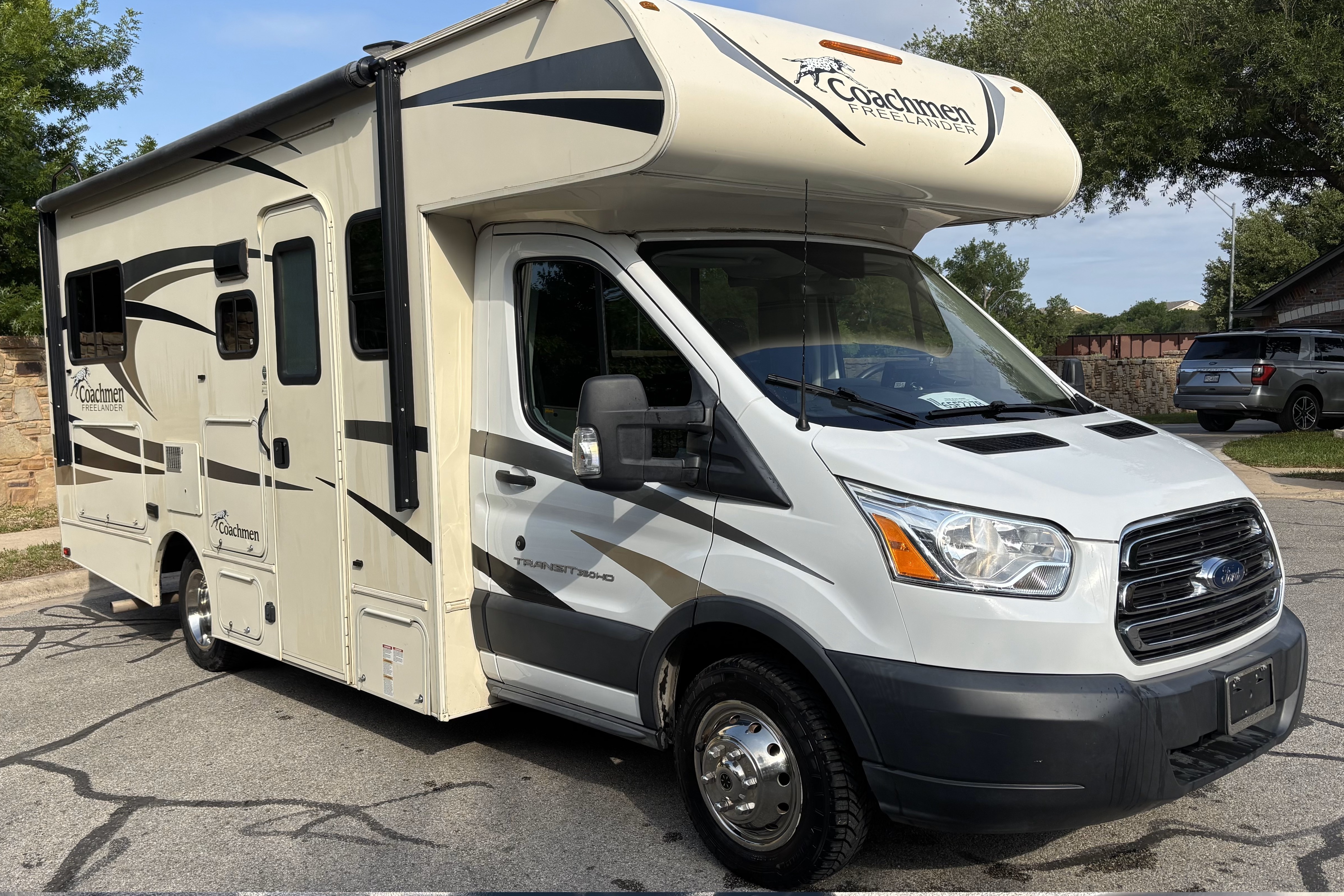 Lionel's Coachmen Freelander Micro 20CB Class C