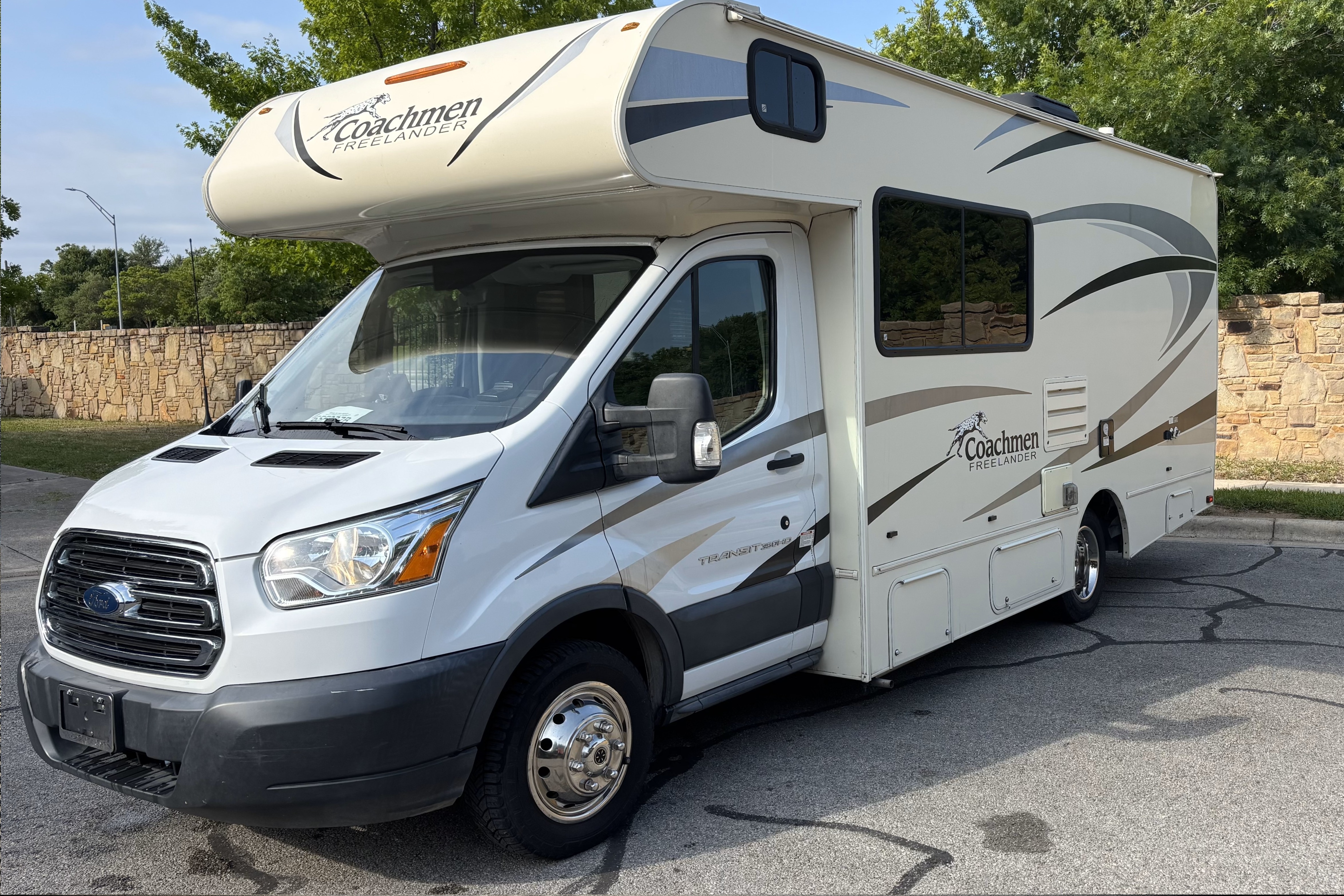 Lionel's Coachmen Freelander Micro 20CB Class C