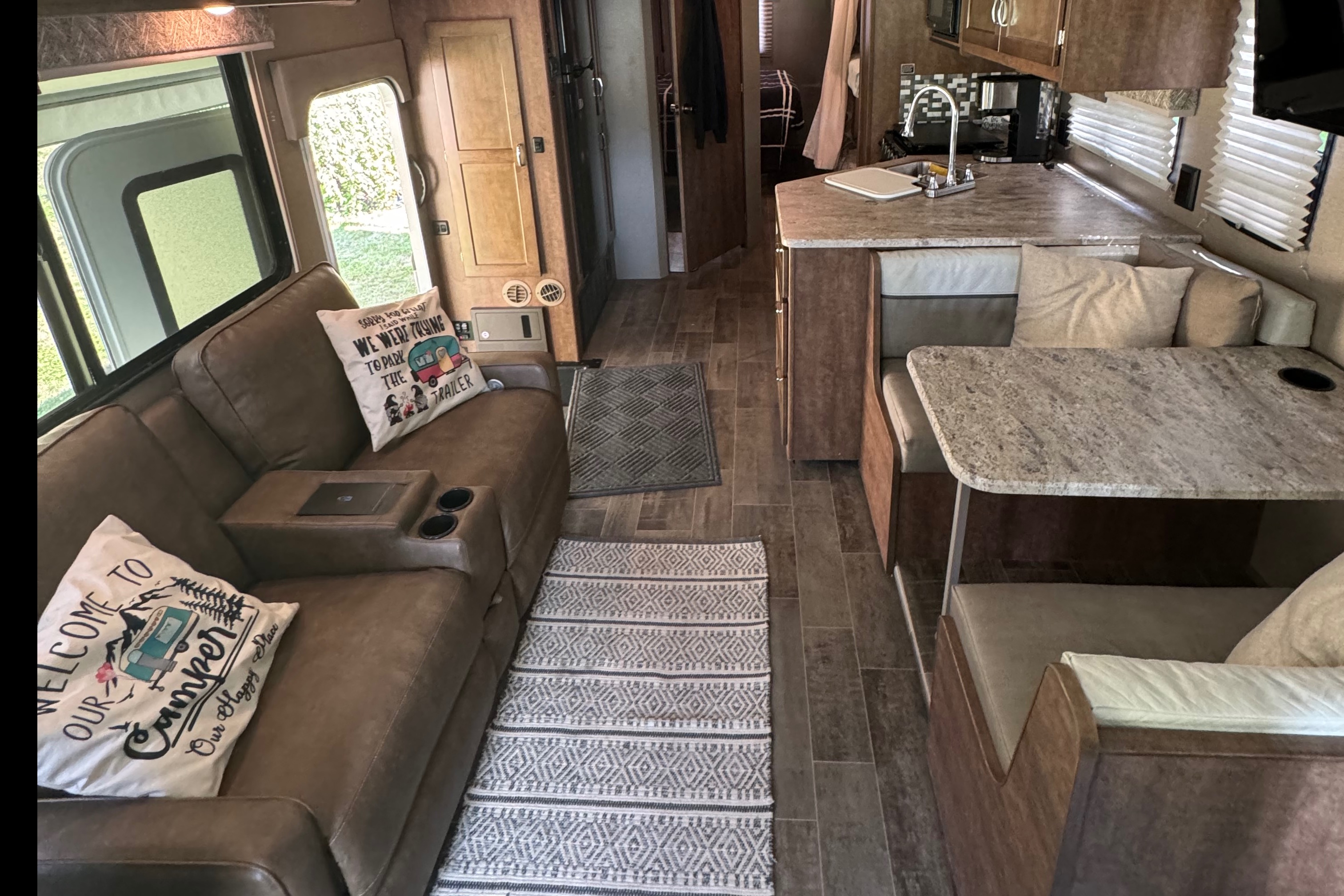 PARADISE ON WHEELS
