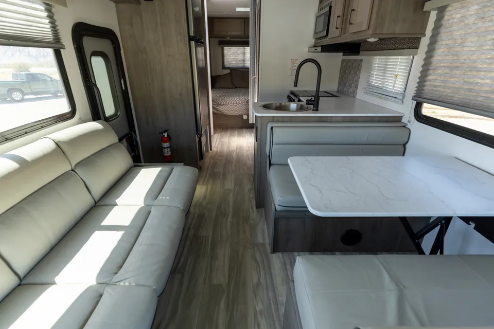 The Weekender! Great RV for Beginners 6280LE - 38151