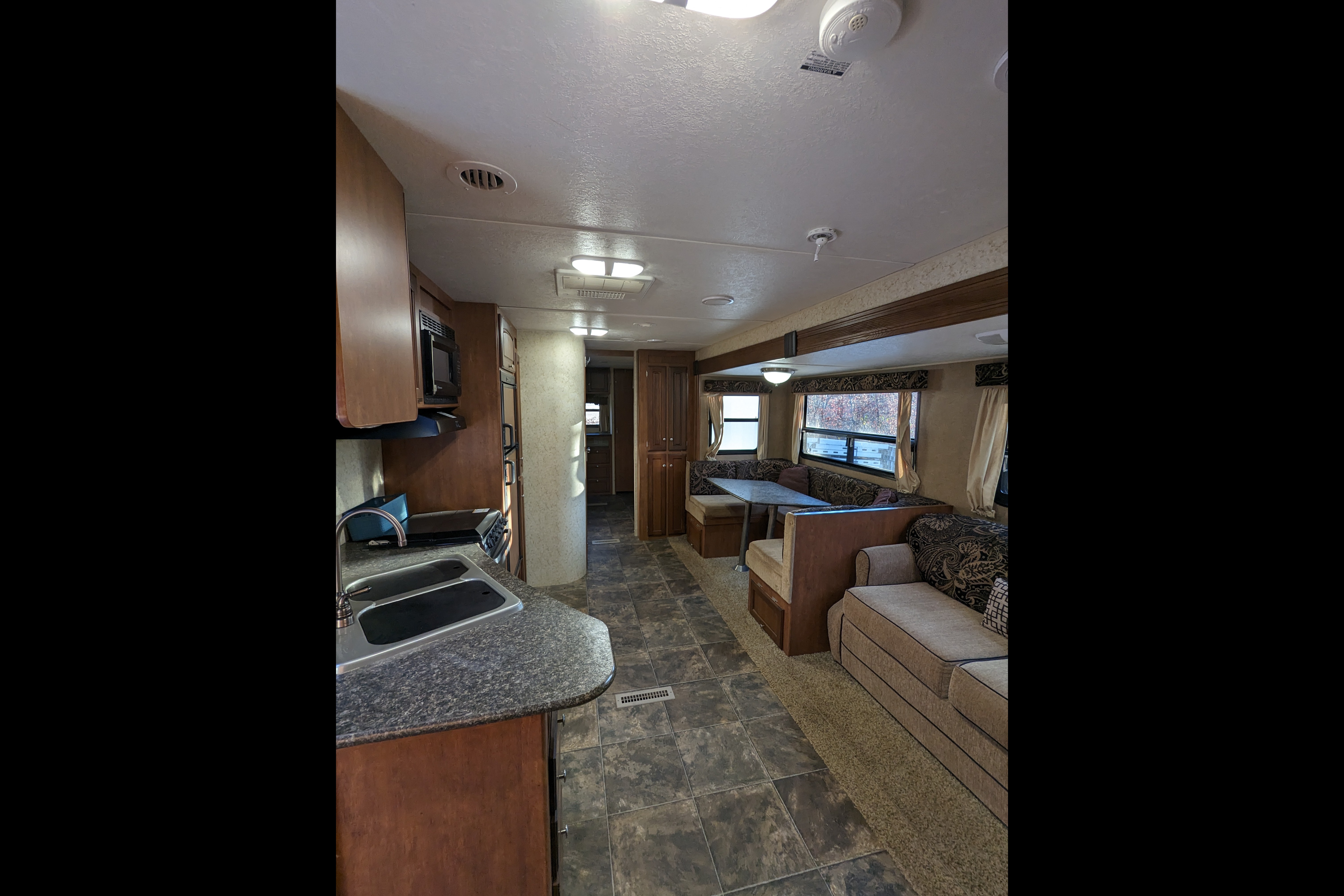 The Ultimate Family Bunkhouse - 2014 SunnyBrook Sunset Creek Classic 340 BHDS Travel Trailer