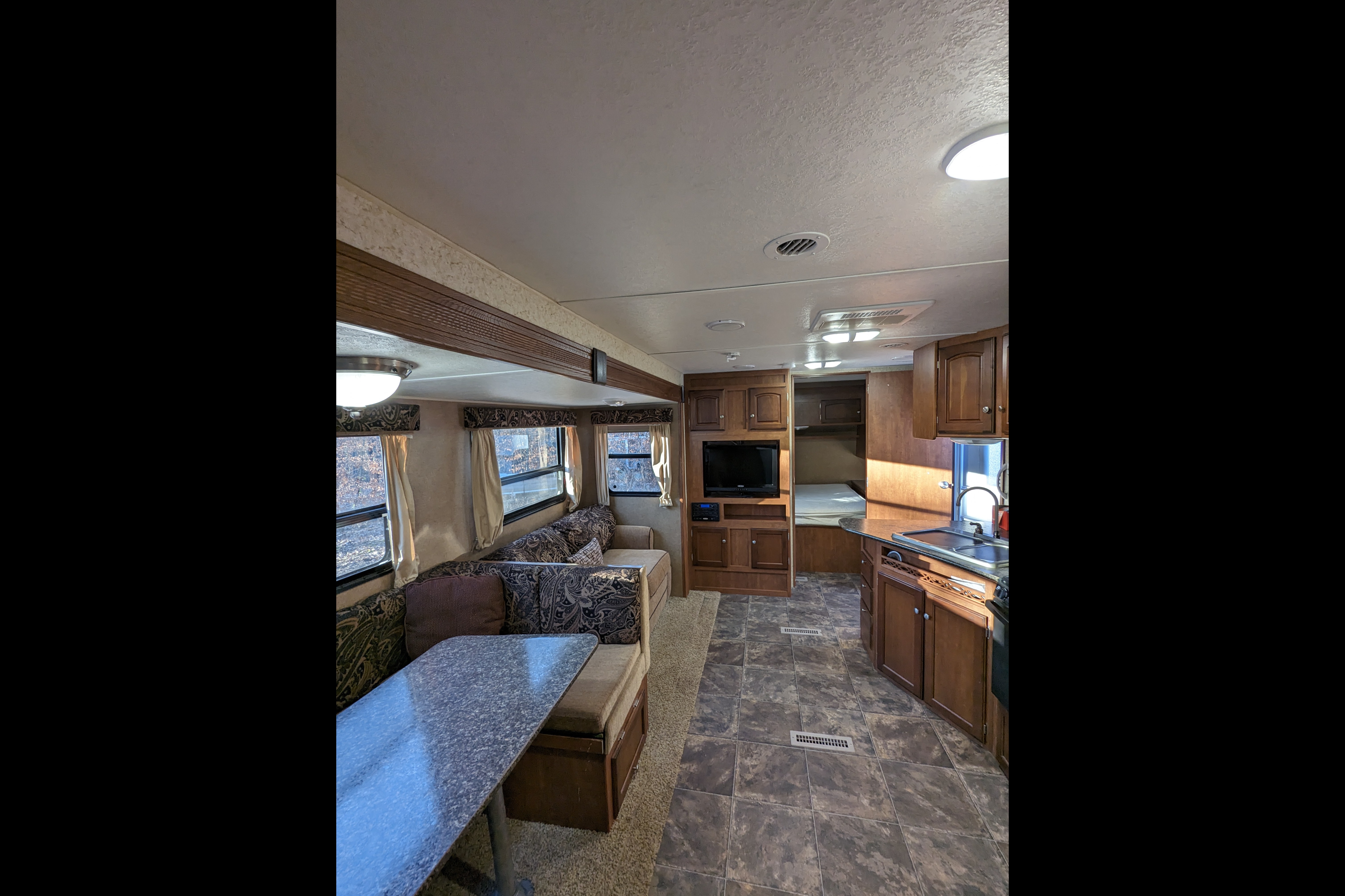 The Ultimate Family Bunkhouse - 2014 SunnyBrook Sunset Creek Classic 340 BHDS Travel Trailer