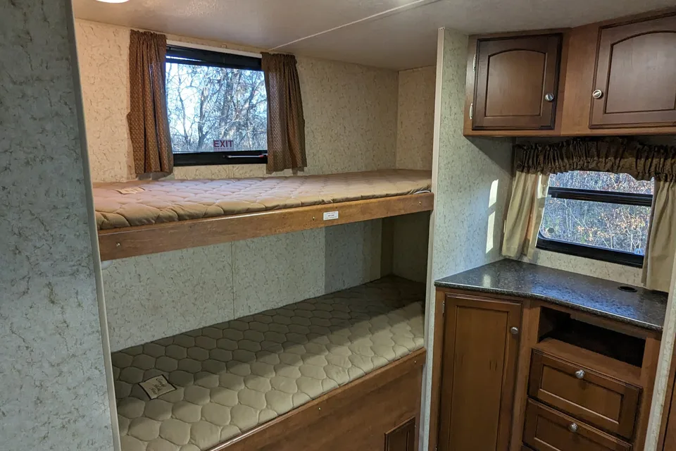 The Ultimate Family Bunkhouse - 2014 SunnyBrook Sunset Creek Classic 340 BHDS Travel Trailer