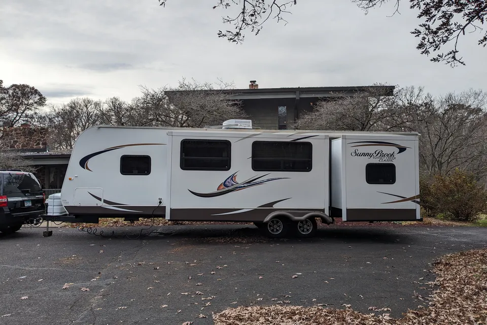 The Ultimate Family Bunkhouse - 2014 SunnyBrook Sunset Creek Classic 340 BHDS Travel Trailer