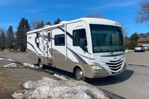 2011 Fleetwood Storm Class A 32ft
