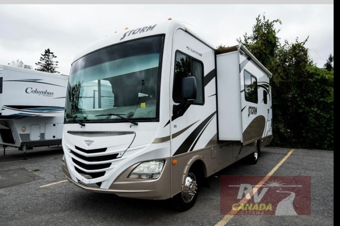  2011 Fleetwood Storm Class A 32ft