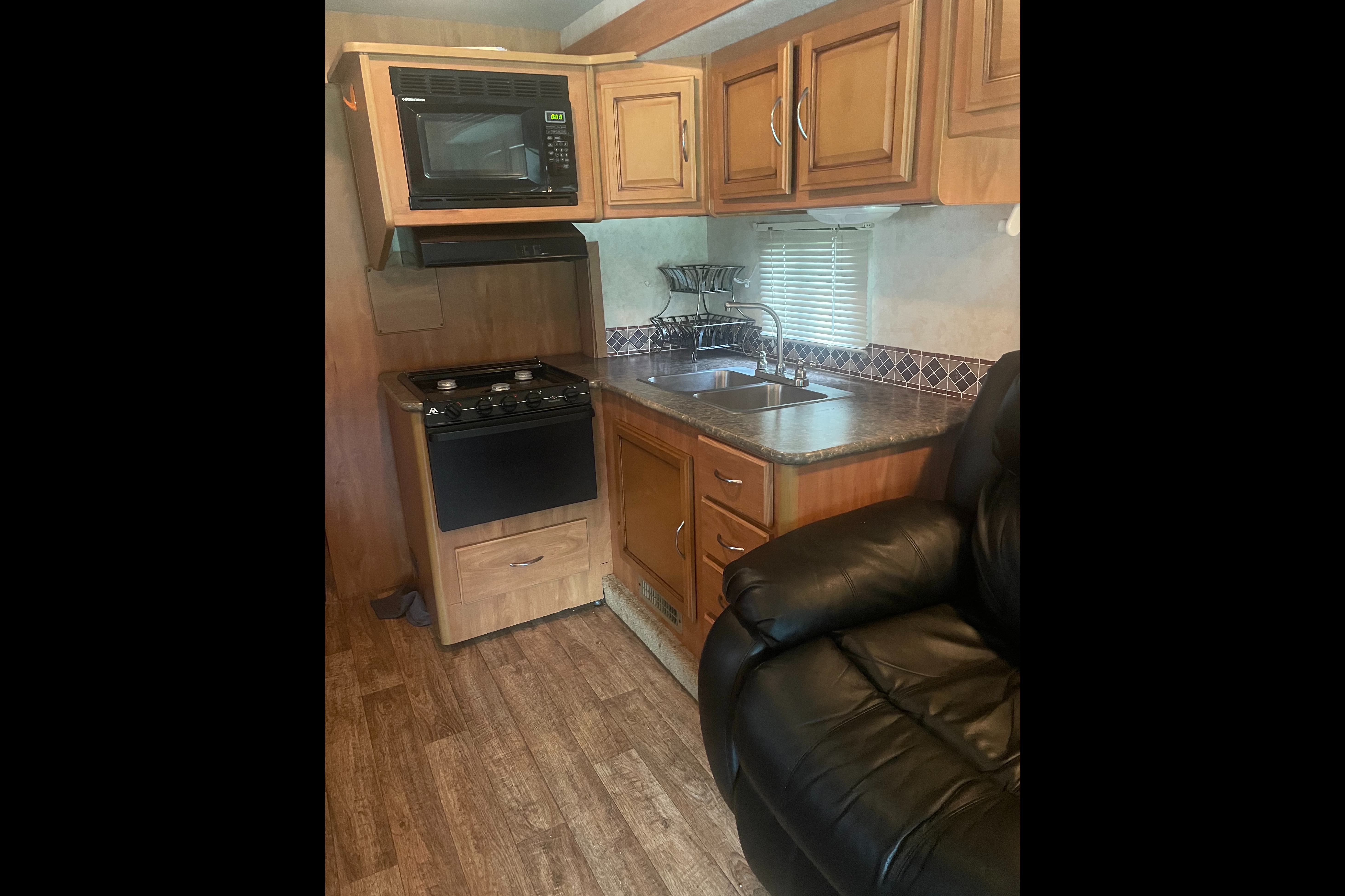  2011 Fleetwood Storm Class A 32ft