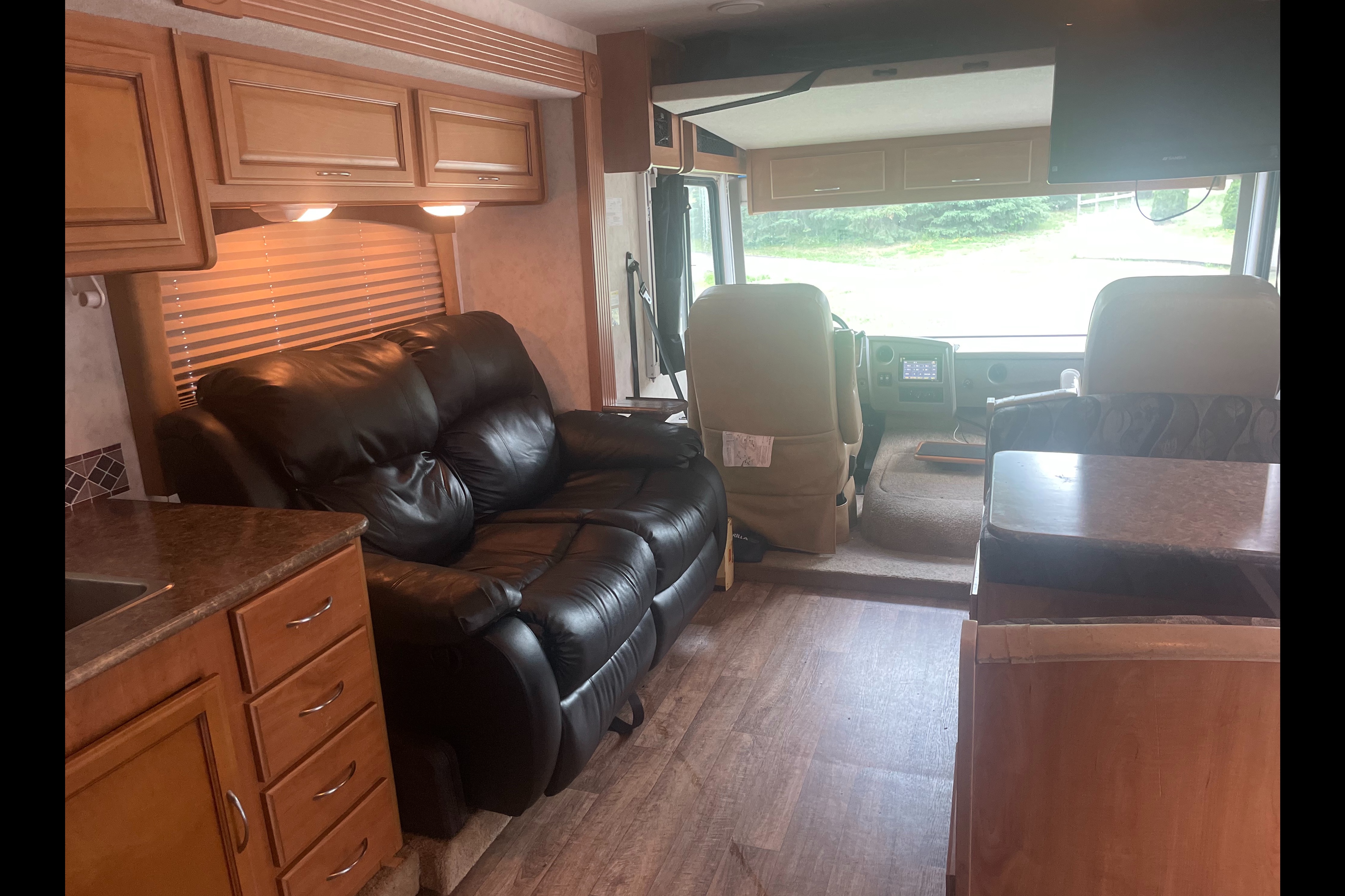  2011 Fleetwood Storm Class A 32ft