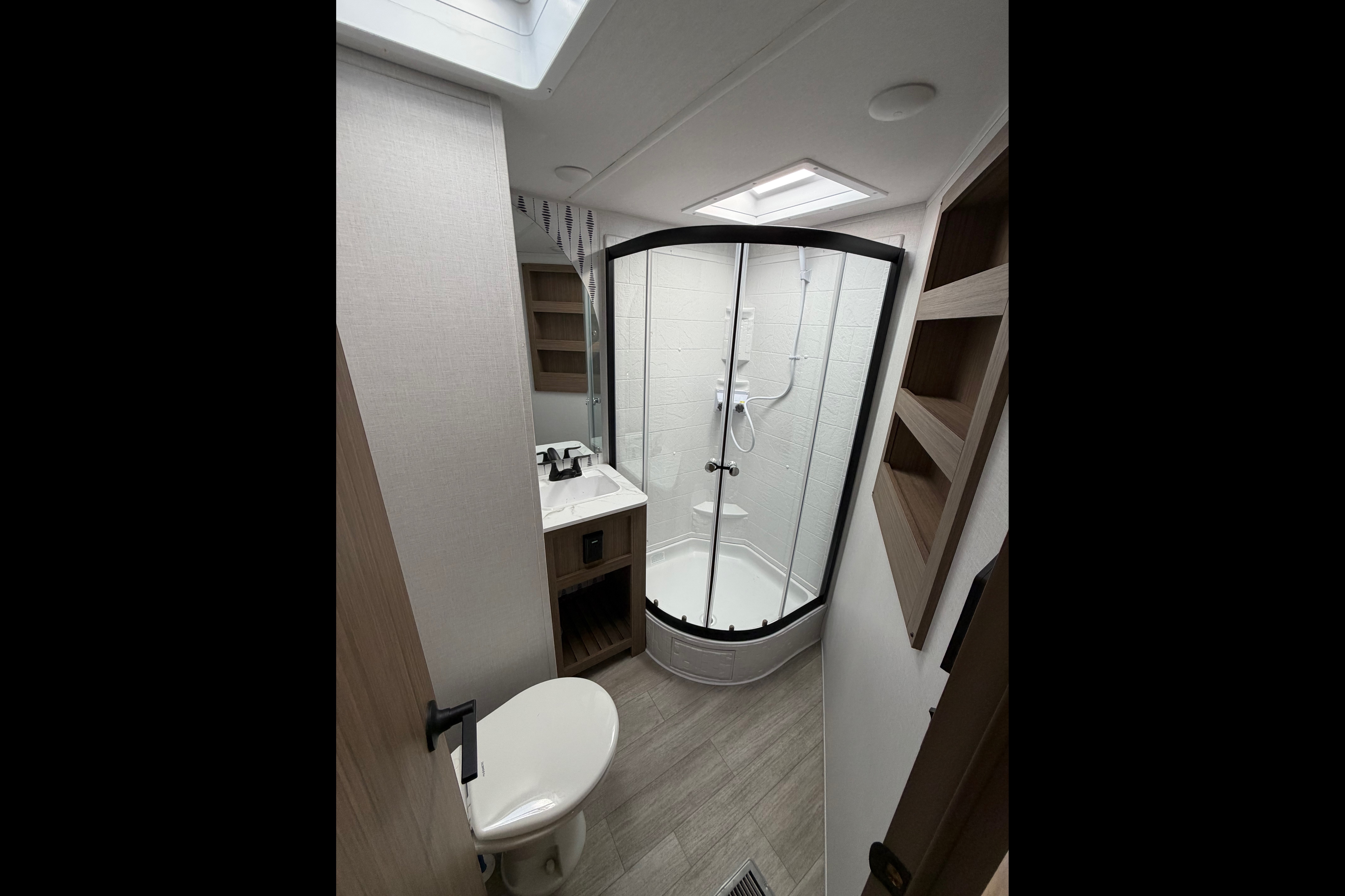 2026 Luxurious 2 Bedroom bunkhouse