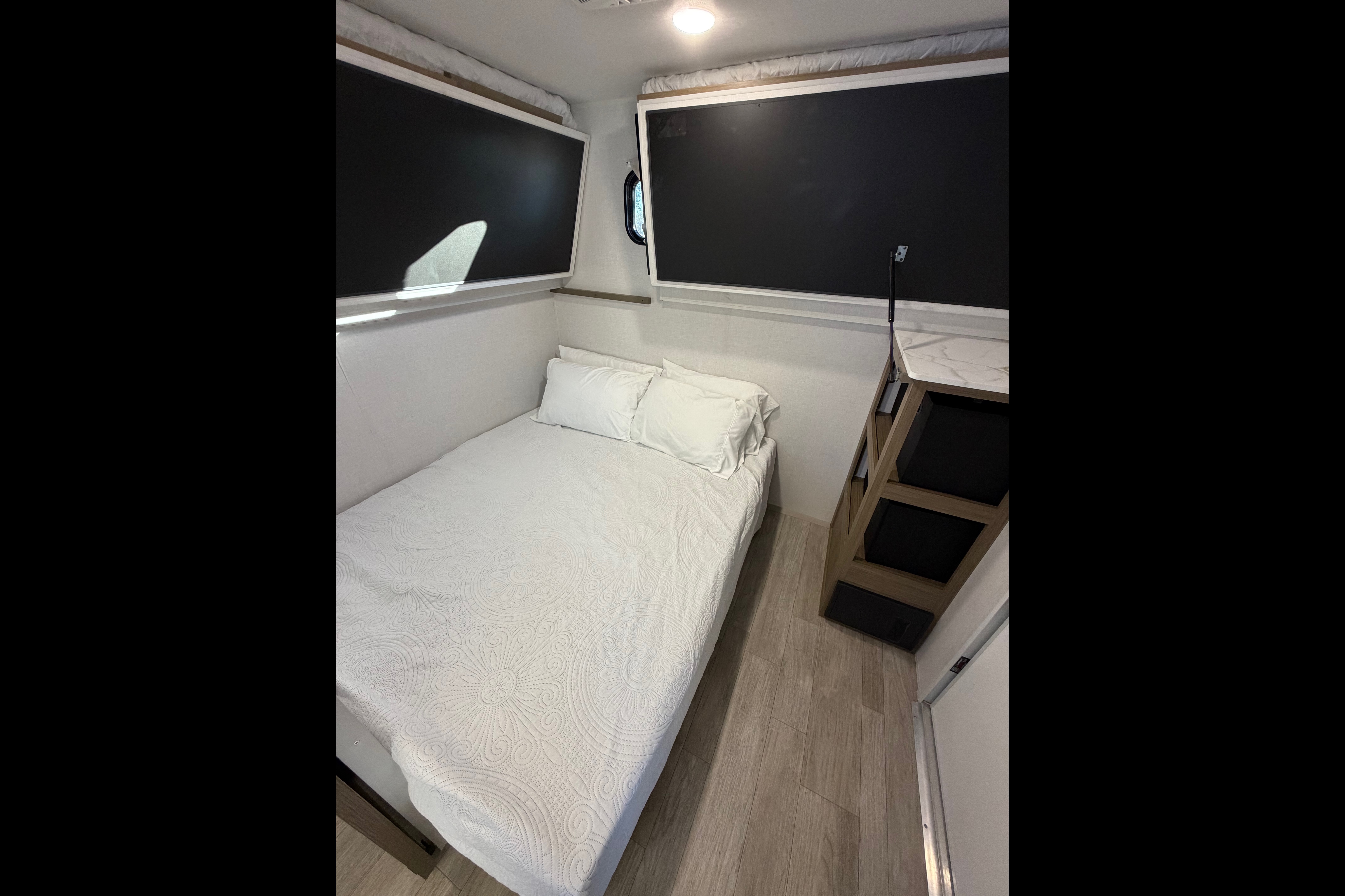 2026 Luxurious 2 Bedroom bunkhouse