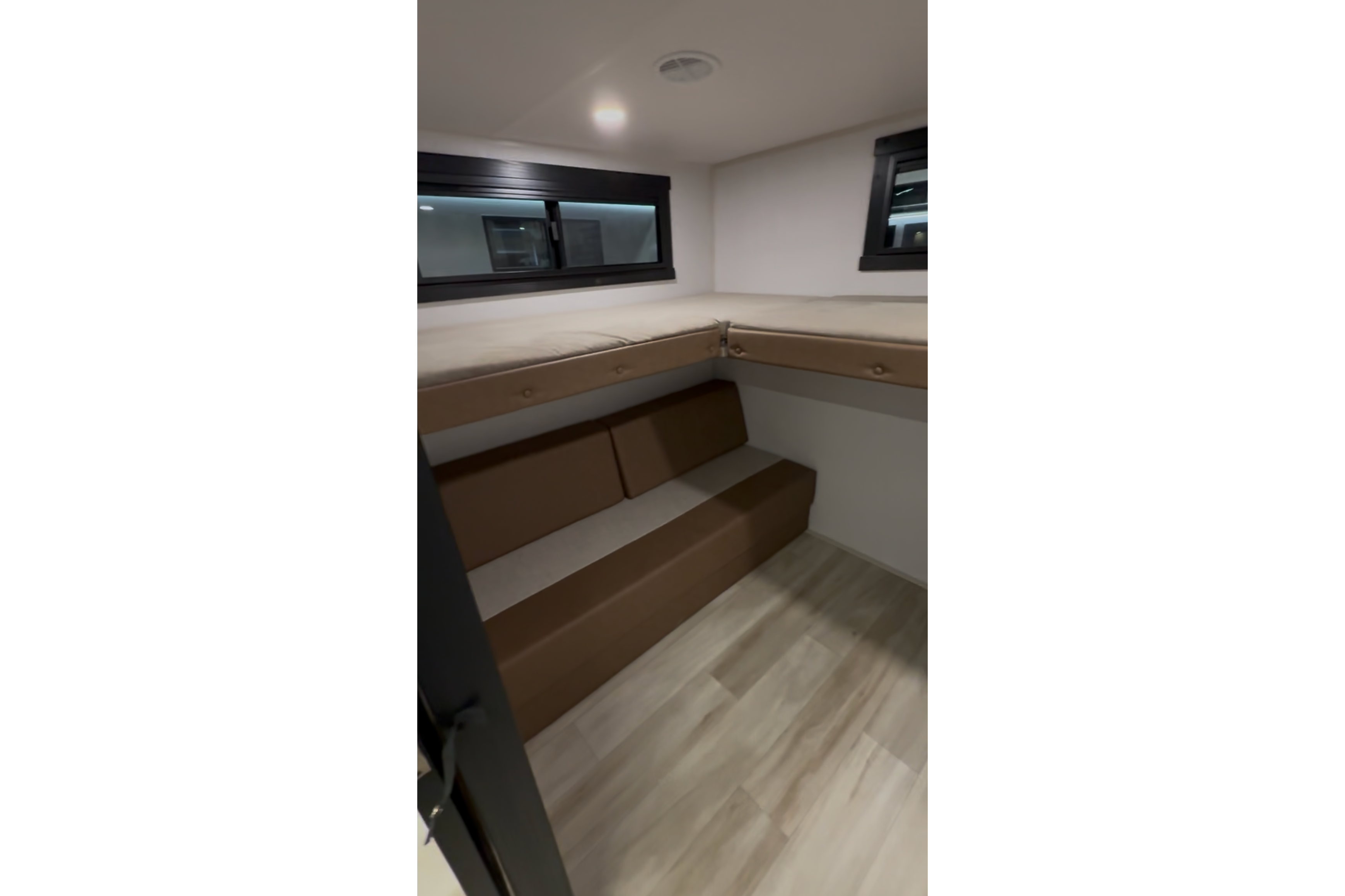 Brand New 2025 Forest-River Family Bunkhouse 36ft