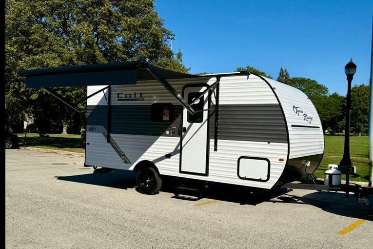 TT1 - 5 Person w/ Bunk- The RV Rental Factory