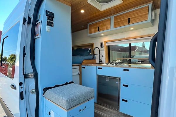 Scenic Vans' "The Aspen" - Unlimited Mileage