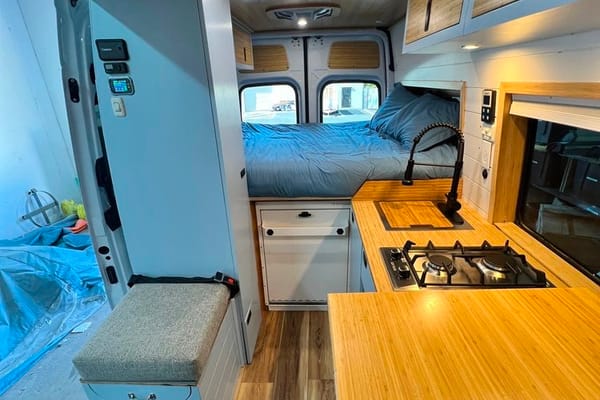 Scenic Vans' "The Aspen" - Unlimited Mileage