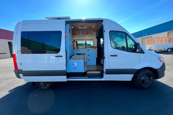 Scenic Vans' "The Aspen" - Unlimited Mileage
