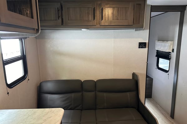 Ready for Adventure! Sleeps 6+, family & pet friendly!