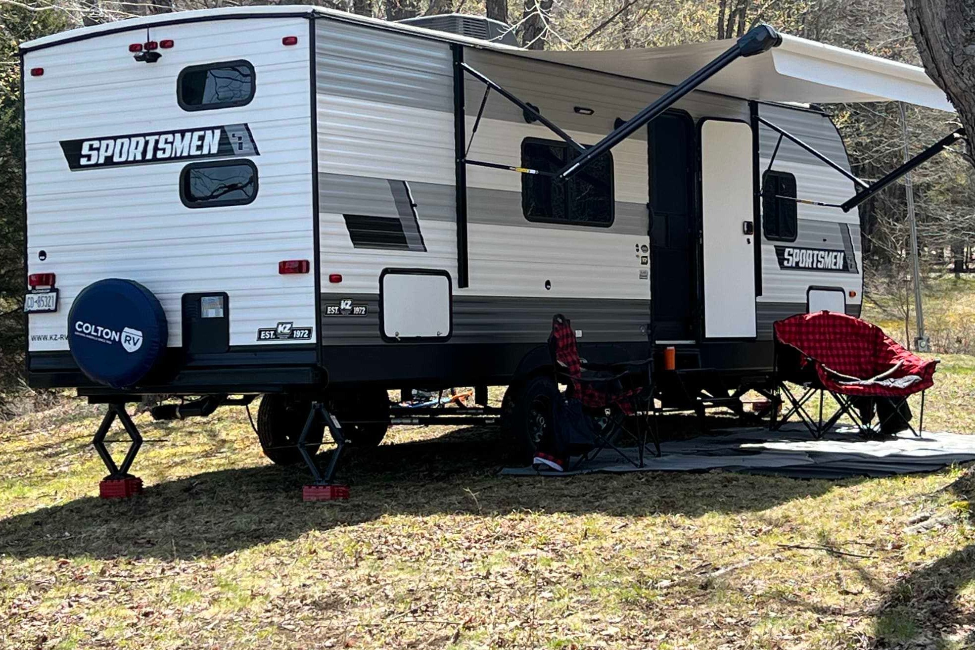 Apartment On Wheels KZ Sportsmen 26BHSE Travel Trailer