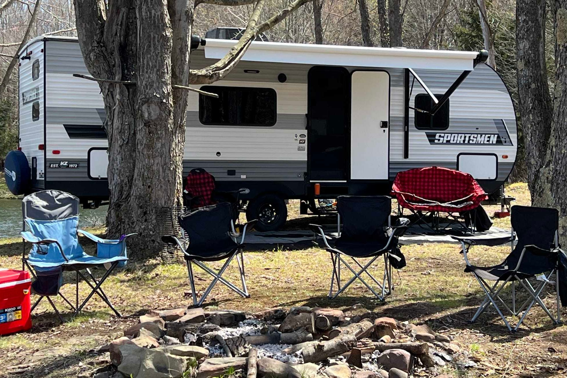 Apartment On Wheels KZ Sportsmen 26BHSE Travel Trailer