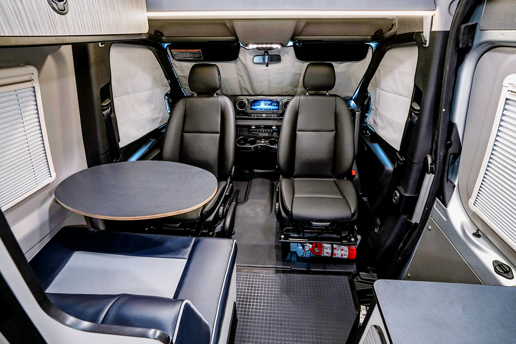 Air conditioned & Starlink® internet equipped "Grizzly" REVEL®