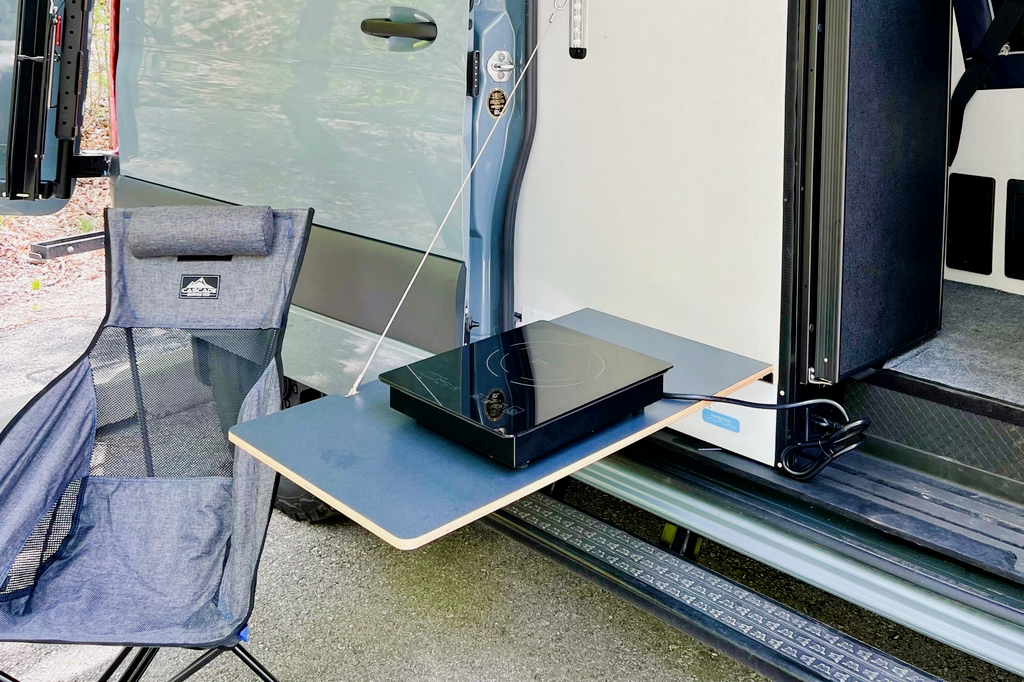 Air conditioned & Starlink® internet equipped "Grizzly" REVEL®