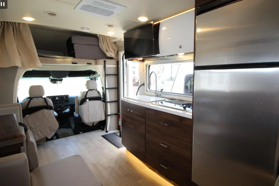 Luxury Winnebago Navion