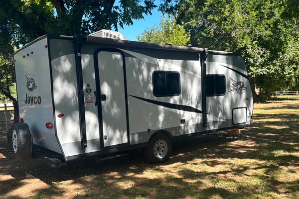 Let’s Getaway! Jayco 195RB Travel Trailer