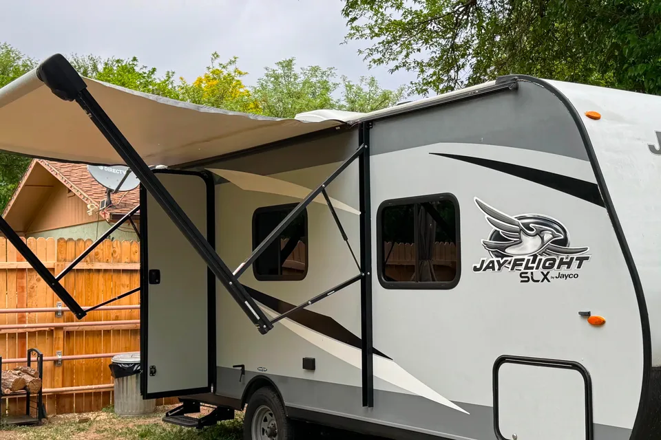 Let’s Getaway! Jayco 195RB Travel Trailer