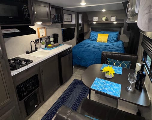 Let’s Getaway! Jayco 195RB Travel Trailer
