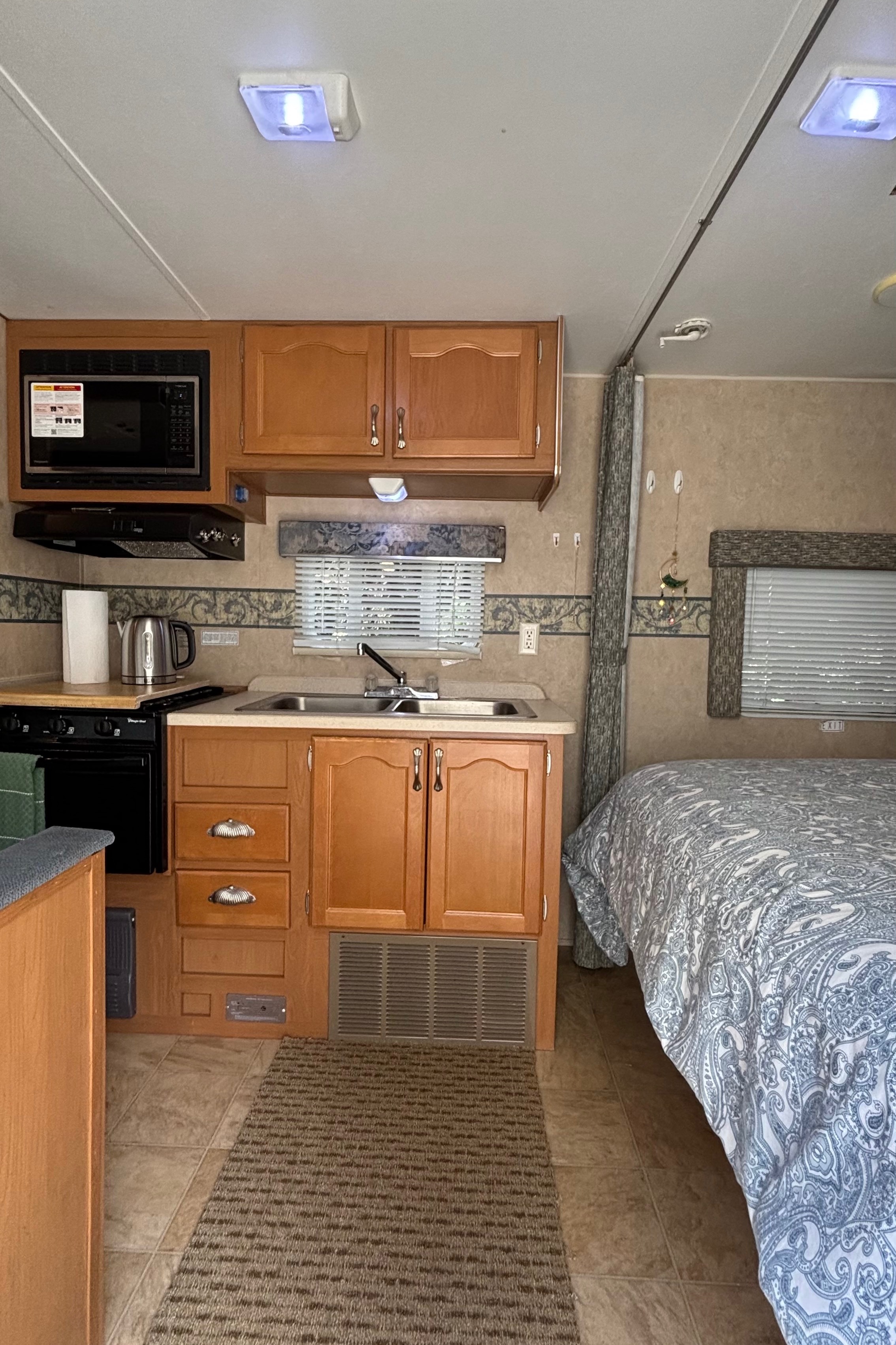 Dreamer Cozy Camper