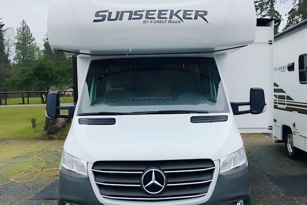 Parky's Mercedes-Benz Sunseeker Class C