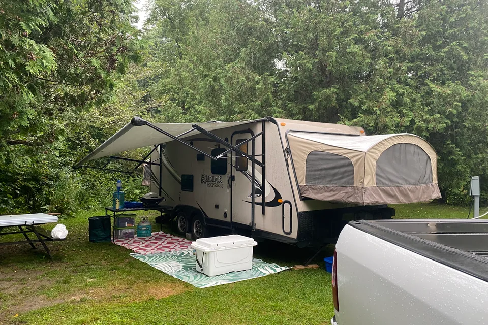 Adrian's Dutchmen 216ES Hybrid