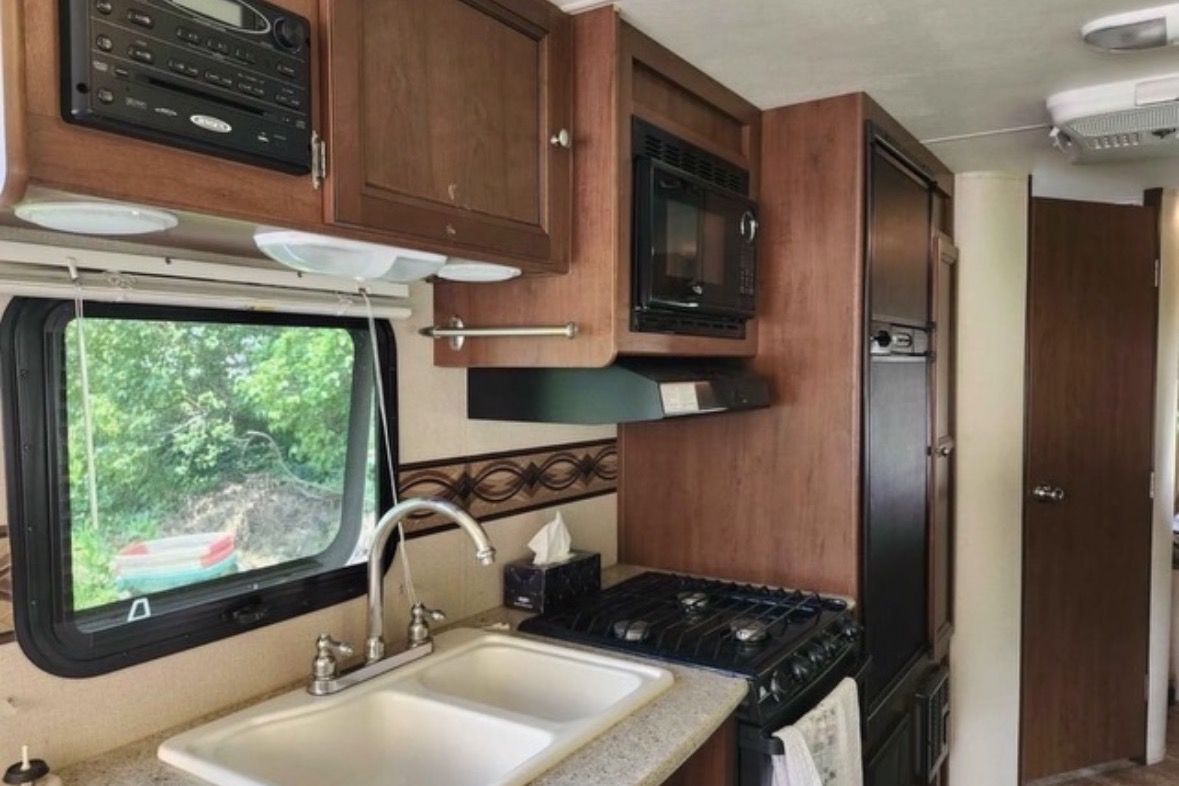 Adrian's Dutchmen 216ES Hybrid