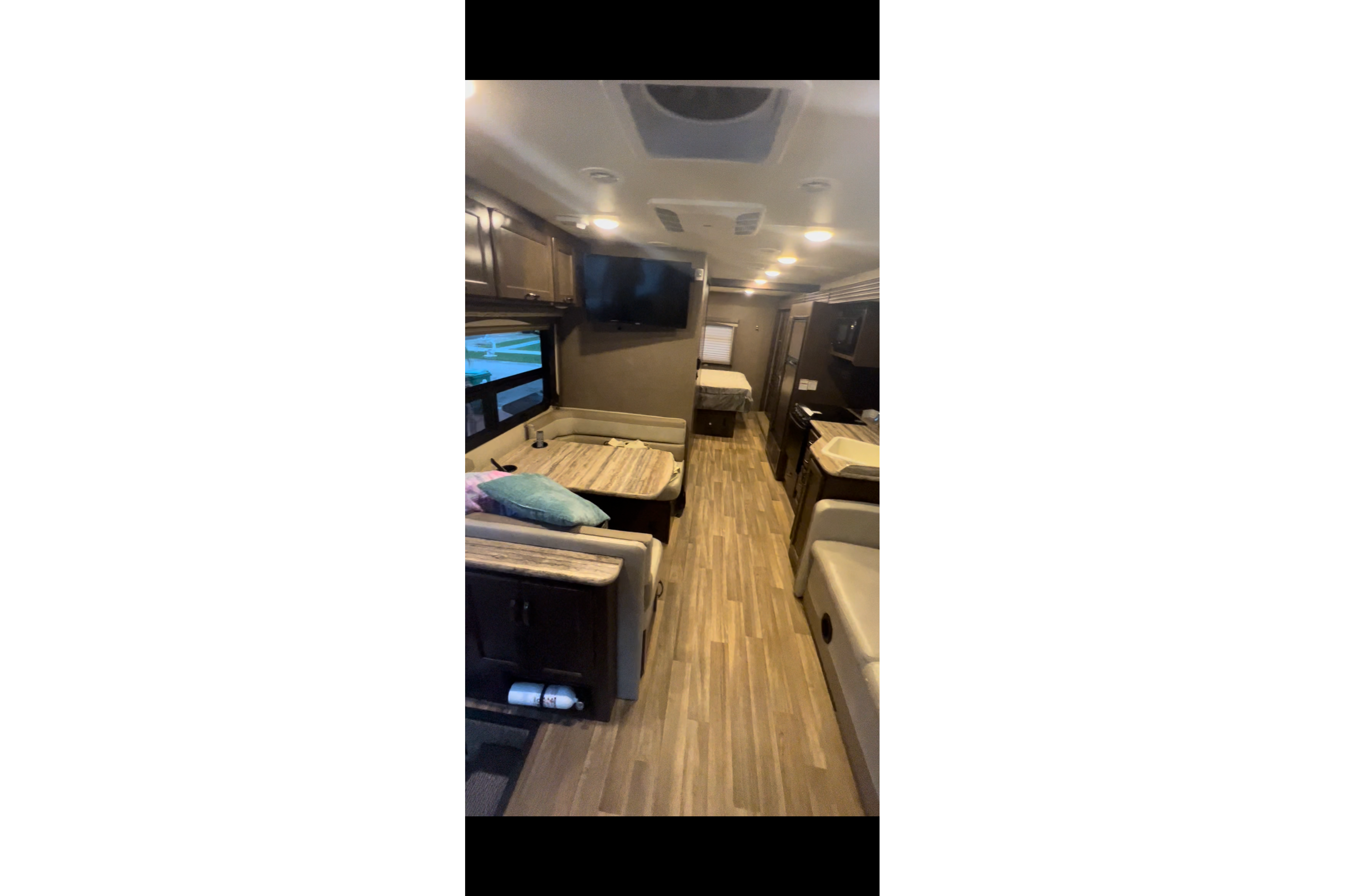 Elena's Thor Motor Coach Ace Class A