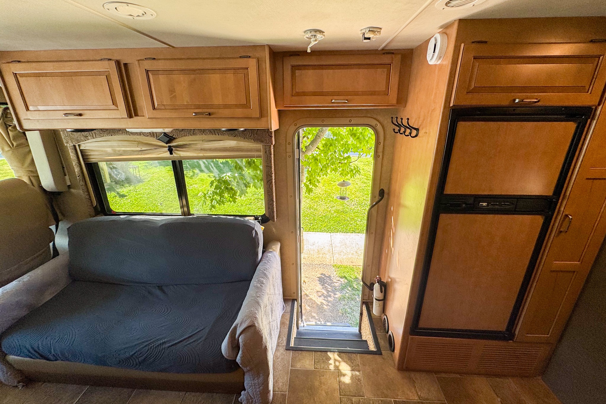 2015 Thor Motor Coach Hurricane Class A - Our Family Roadtrip & Party Bus!